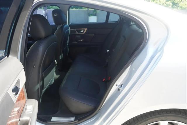 2011 Jaguar XF Premium