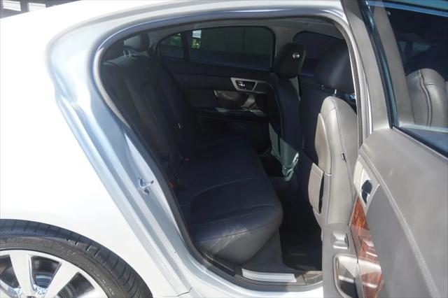 2011 Jaguar XF Premium