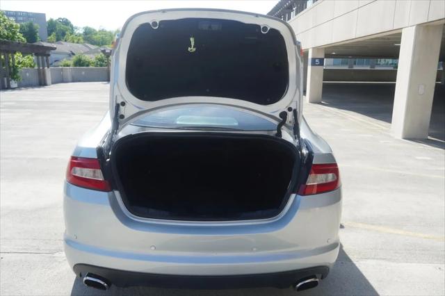 2011 Jaguar XF Premium