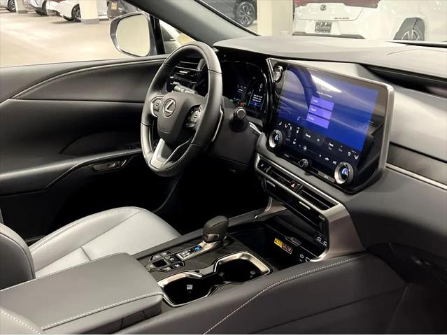 2026 Lexus RX 450h+ Luxury