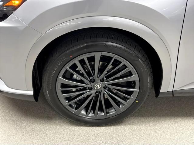2026 Lexus RX 450h+ Luxury