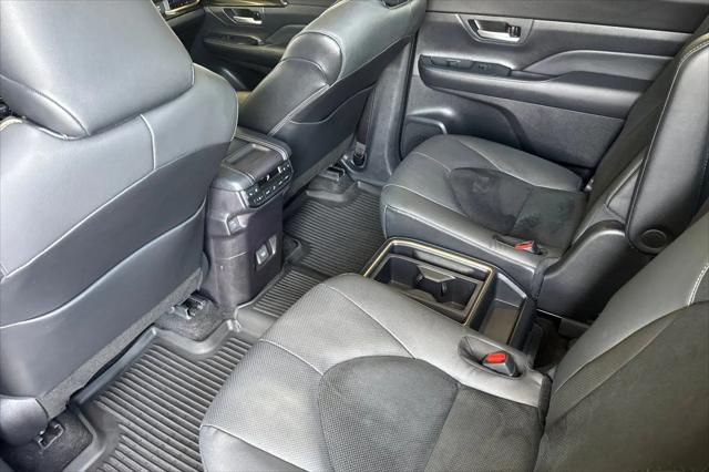 2025 Toyota Grand Highlander Hybrid Limited MAX