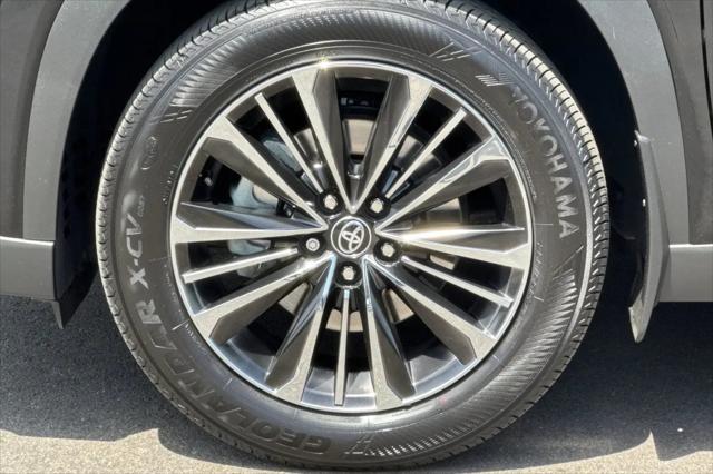 2025 Toyota Grand Highlander Hybrid Limited MAX