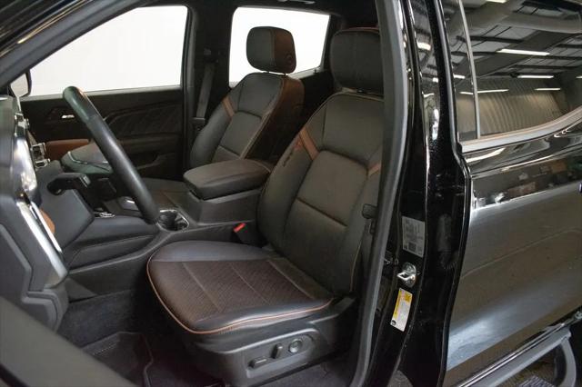 2024 GMC Canyon 4WD AT4