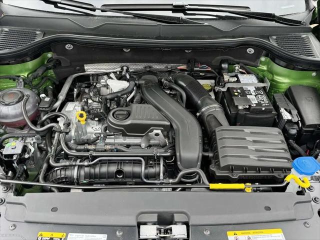 2026 Volkswagen Taos SE