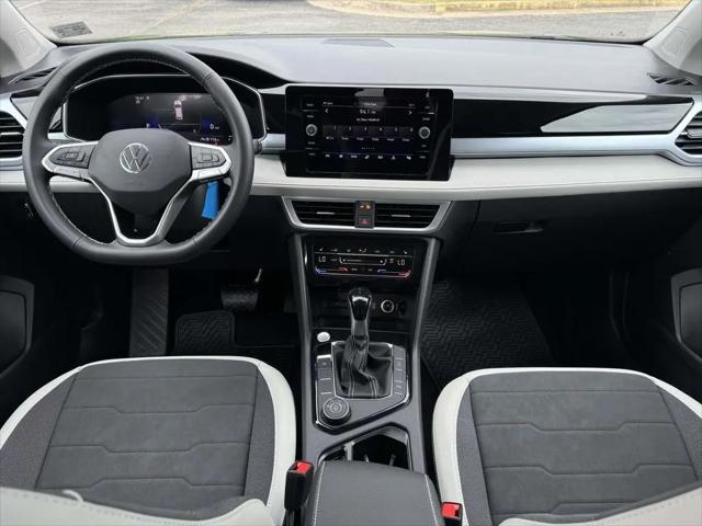 2026 Volkswagen Taos SE