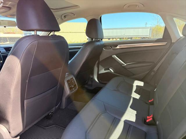 2018 Volkswagen Passat 2.0T SE