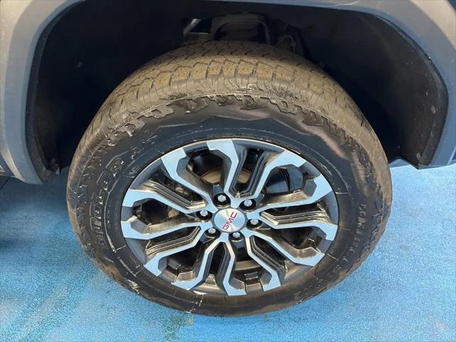 2023 GMC Canyon Denali