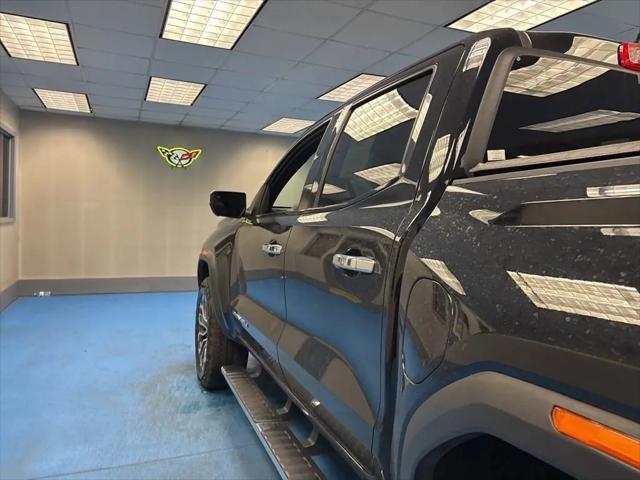 2023 GMC Canyon Denali