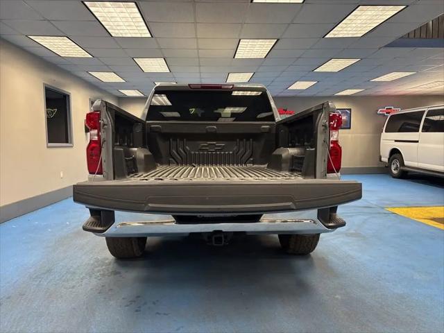 2024 Chevrolet Silverado 1500 4WD Crew Cab Short Bed LT with 2FL