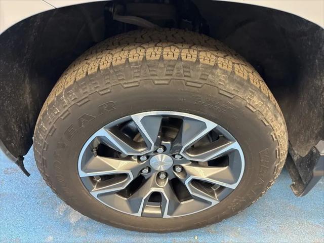 2024 Chevrolet Silverado 1500 4WD Crew Cab Short Bed LT with 2FL