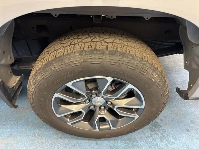 2024 Chevrolet Silverado 1500 4WD Crew Cab Short Bed LT with 2FL