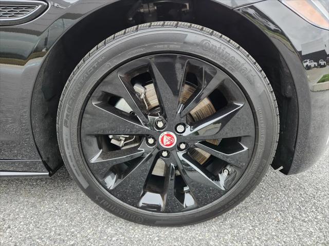 2022 Jaguar XF R-Dynamic SE P300 AWD Automatic