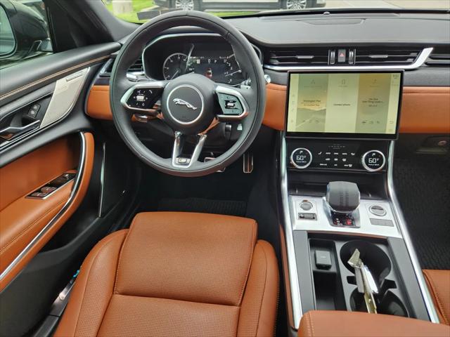 2022 Jaguar XF R-Dynamic SE P300 AWD Automatic