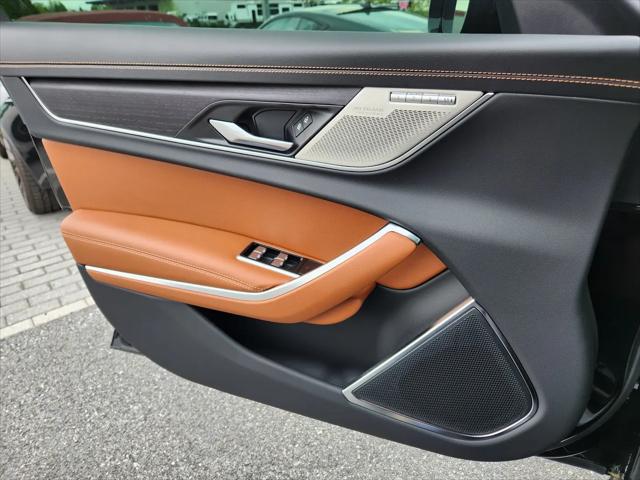2022 Jaguar XF R-Dynamic SE P300 AWD Automatic