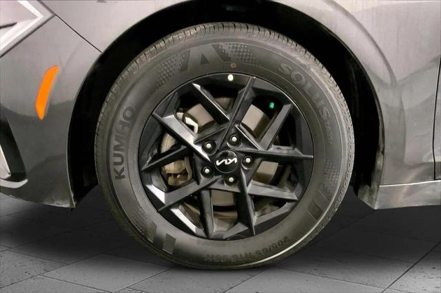 2025 Kia K5 LXS
