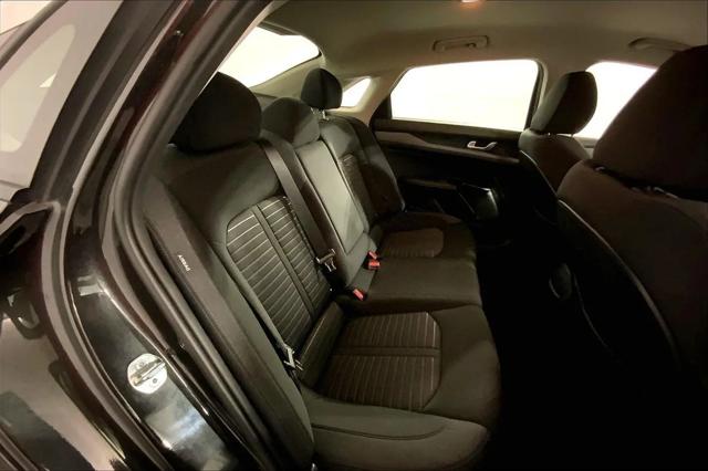 2025 Kia K5 LXS