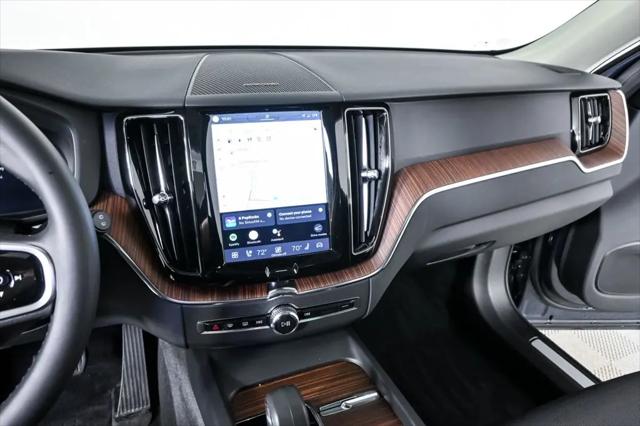 2024 Volvo XC60 Recharge T8 Plus Dark Theme