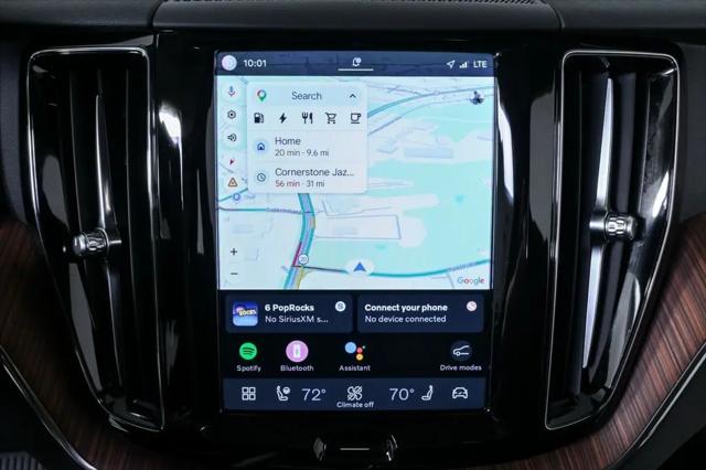 2024 Volvo XC60 Recharge T8 Plus Dark Theme