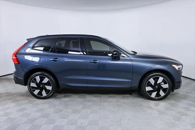 2024 Volvo XC60 Recharge T8 Plus Dark Theme