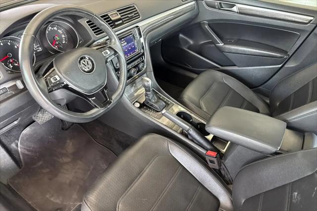 2018 Volkswagen Passat 2.0T SE