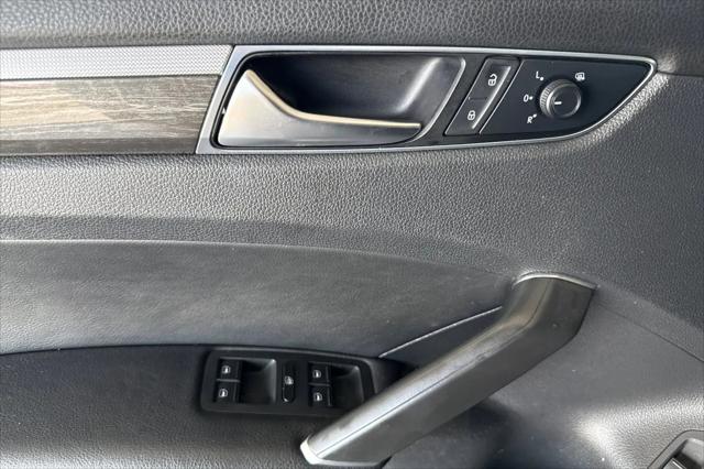 2018 Volkswagen Passat 2.0T SE