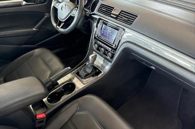 2018 Volkswagen Passat 2.0T SE