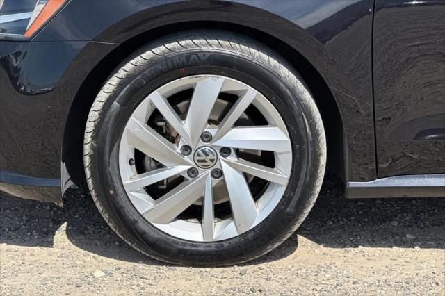 2018 Volkswagen Passat 2.0T SE