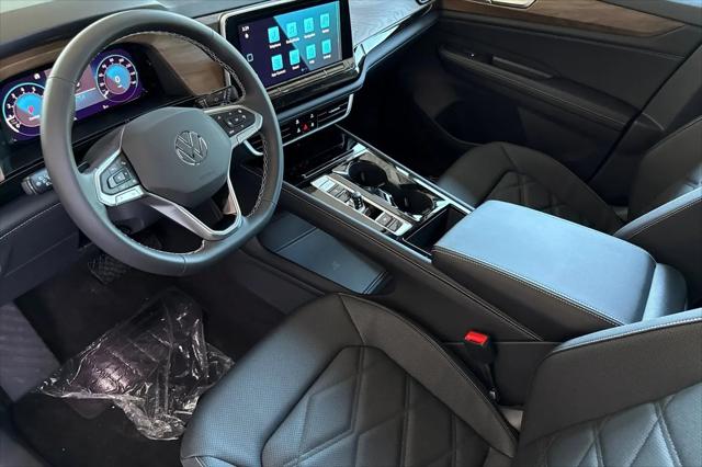 2026 Volkswagen Atlas SE with Technology