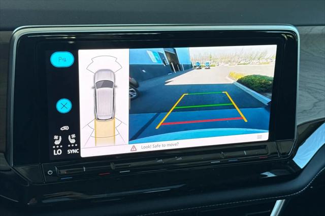 2026 Volkswagen Atlas SE with Technology