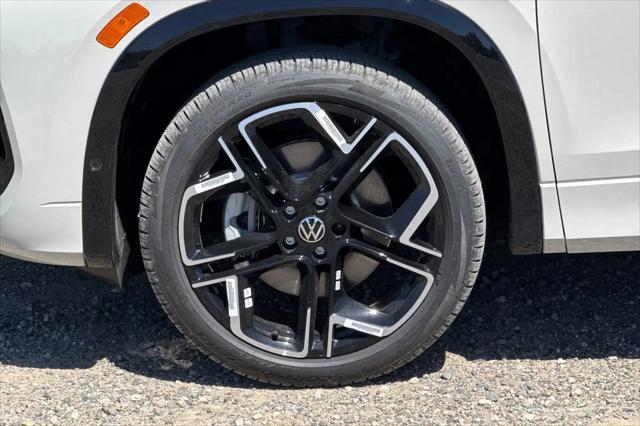 2026 Volkswagen Tiguan SEL R-Line Turbo