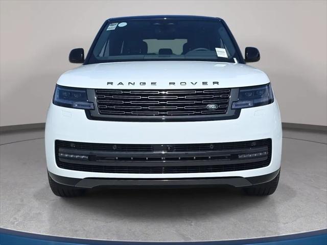 2026 Land Rover Range Rover P400 SE 7 Seat