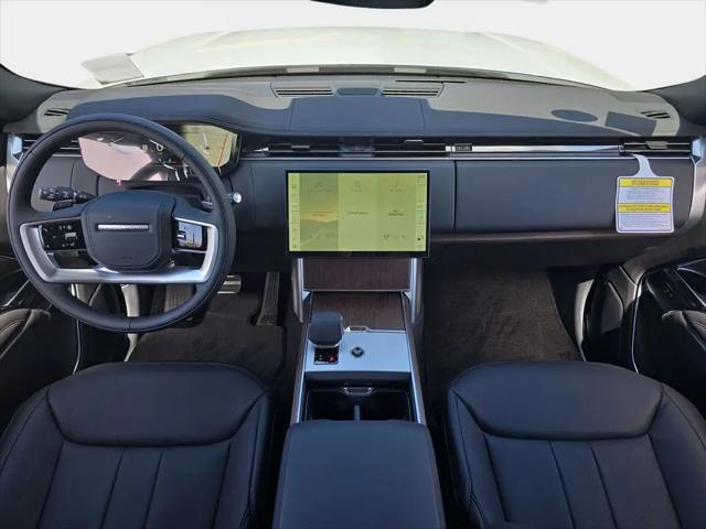 2026 Land Rover Range Rover P400 SE 7 Seat