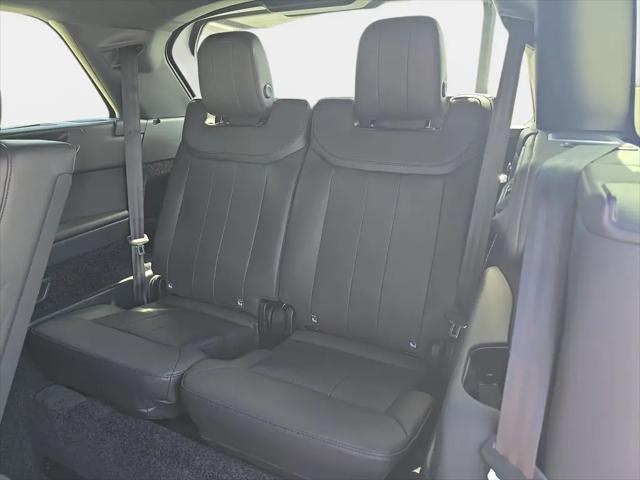 2026 Land Rover Range Rover P400 SE 7 Seat