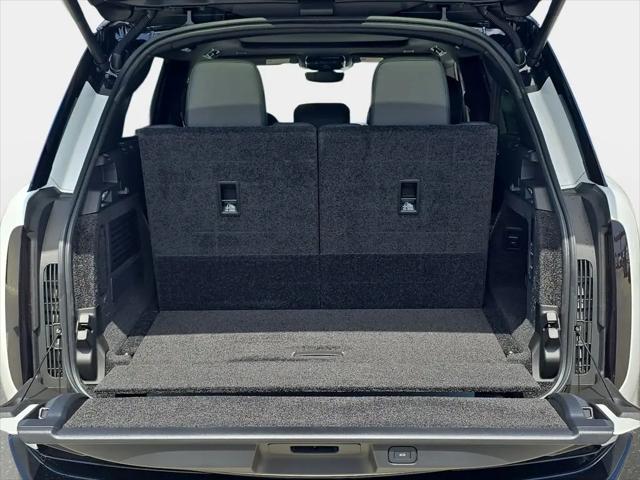 2026 Land Rover Range Rover P400 SE 7 Seat