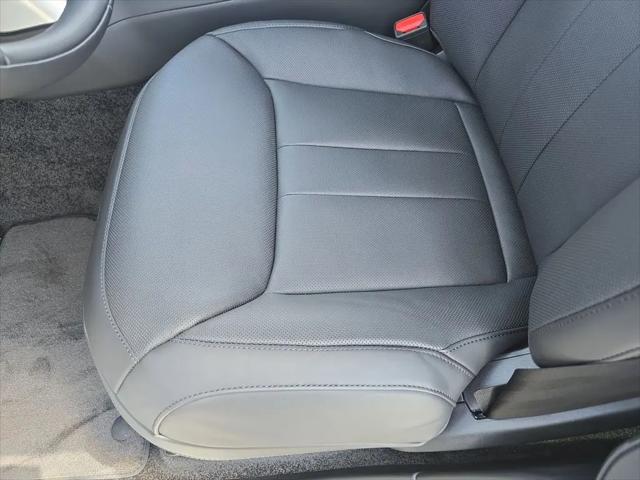 2026 Land Rover Range Rover P400 SE 7 Seat
