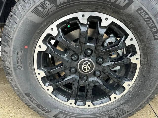 2026 Toyota Tundra SR5 CrewMax 5.5' Bed