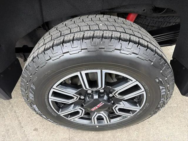 2023 GMC Sierra 2500HD 4WD Crew Cab Standard Bed AT4