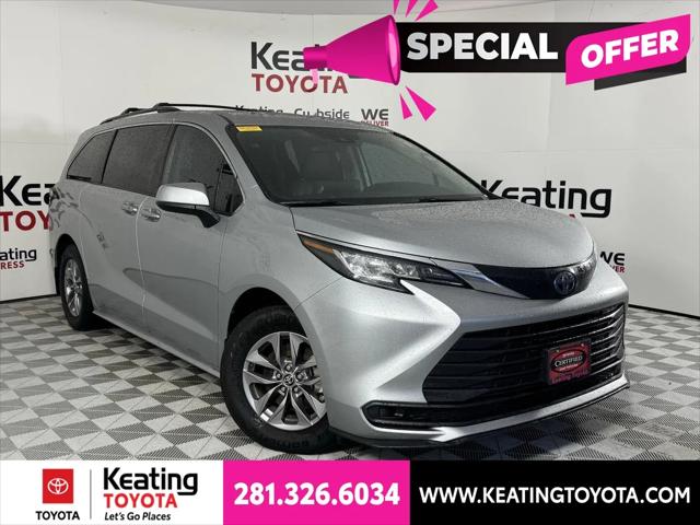 2023 Toyota Sienna LE
