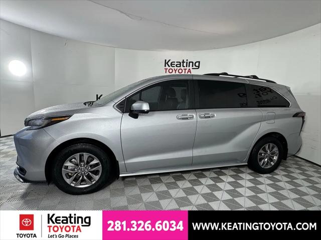 2023 Toyota Sienna LE