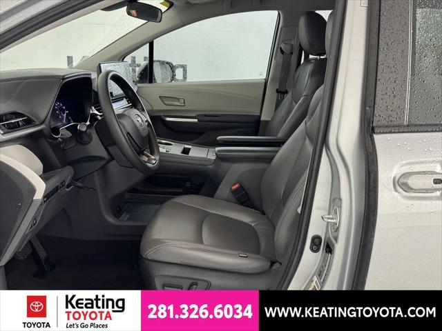 2023 Toyota Sienna LE