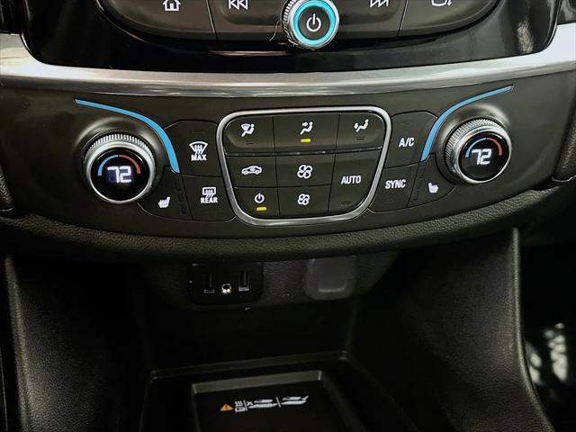 2023 Chevrolet Traverse AWD LT Cloth