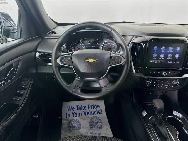 2023 Chevrolet Traverse AWD LT Cloth