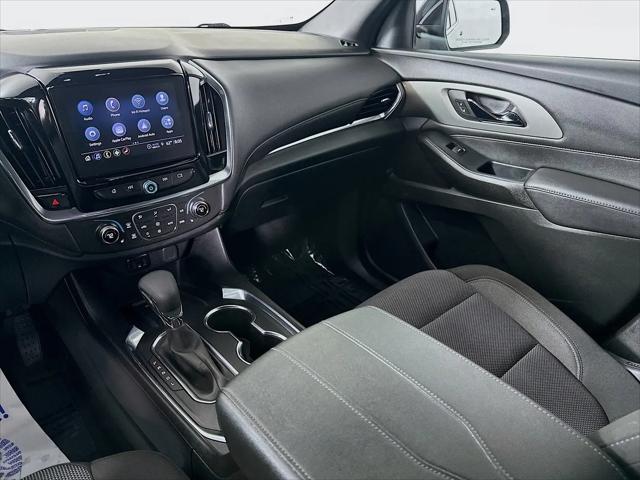 2023 Chevrolet Traverse AWD LT Cloth