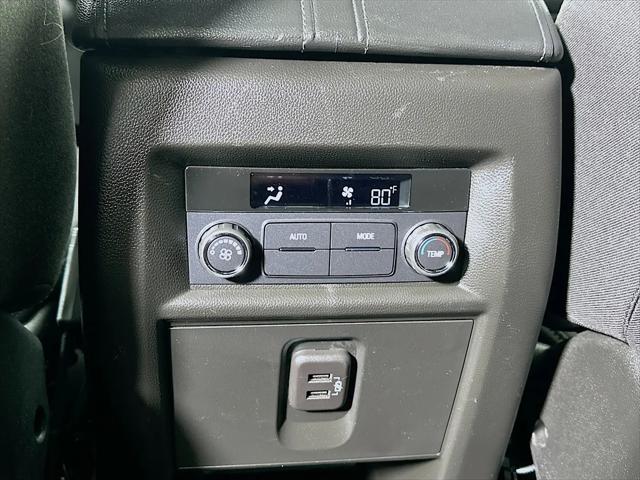 2023 Chevrolet Traverse AWD LT Cloth