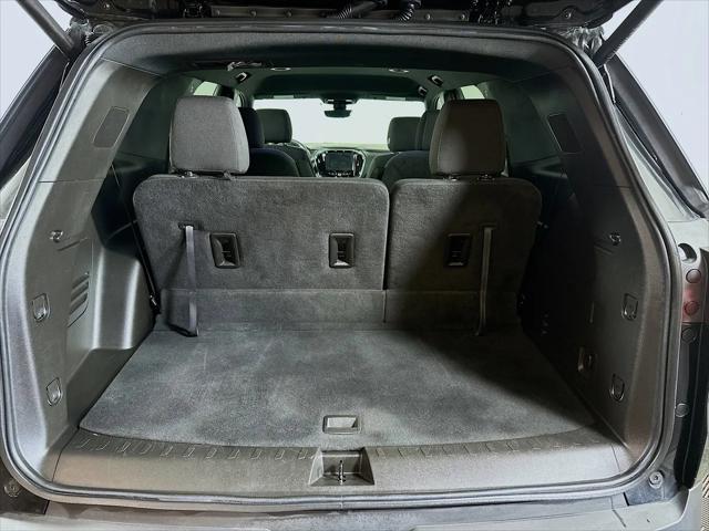 2023 Chevrolet Traverse AWD LT Cloth