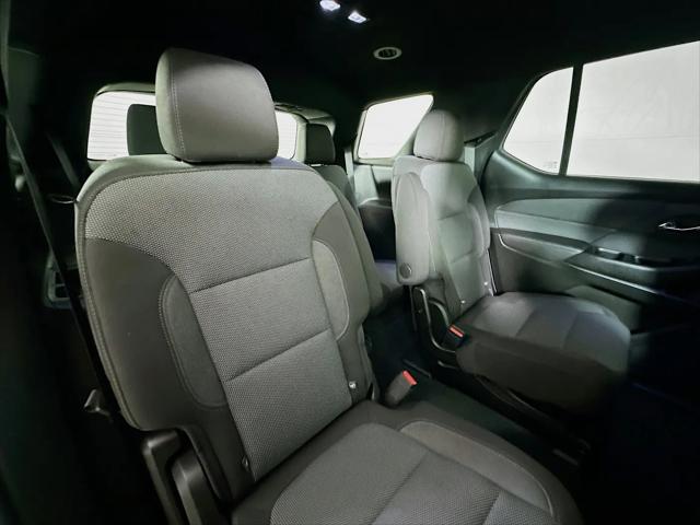 2023 Chevrolet Traverse AWD LT Cloth