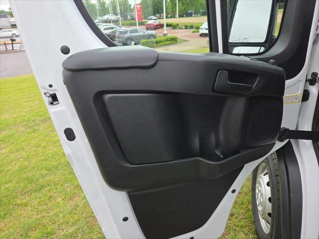 2025 Ram ProMaster 2500 Cargo Van Tradesman High Roof 159" WB w/Pass Seat