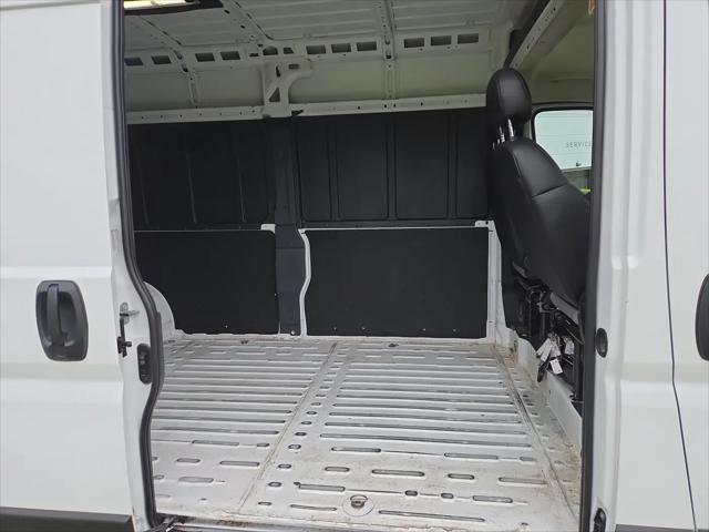 2025 Ram ProMaster 2500 Cargo Van Tradesman High Roof 159" WB w/Pass Seat