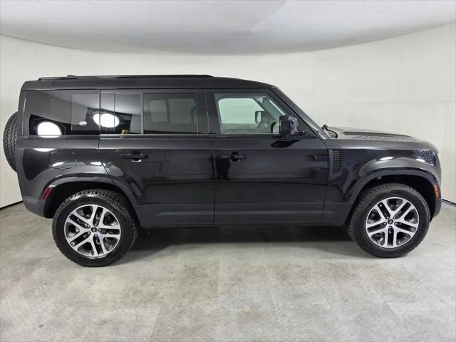 2024 Land Rover Defender 110 P300